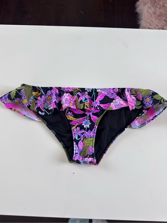 Victoria's Secret Other - Victoria's Secret The Classic Hipster Tapestry ruffle Floral Bikini Bottom Sz m